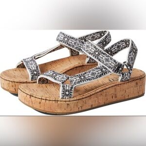 NWT Börn Sirena Platform Cork Sandal in Size 6